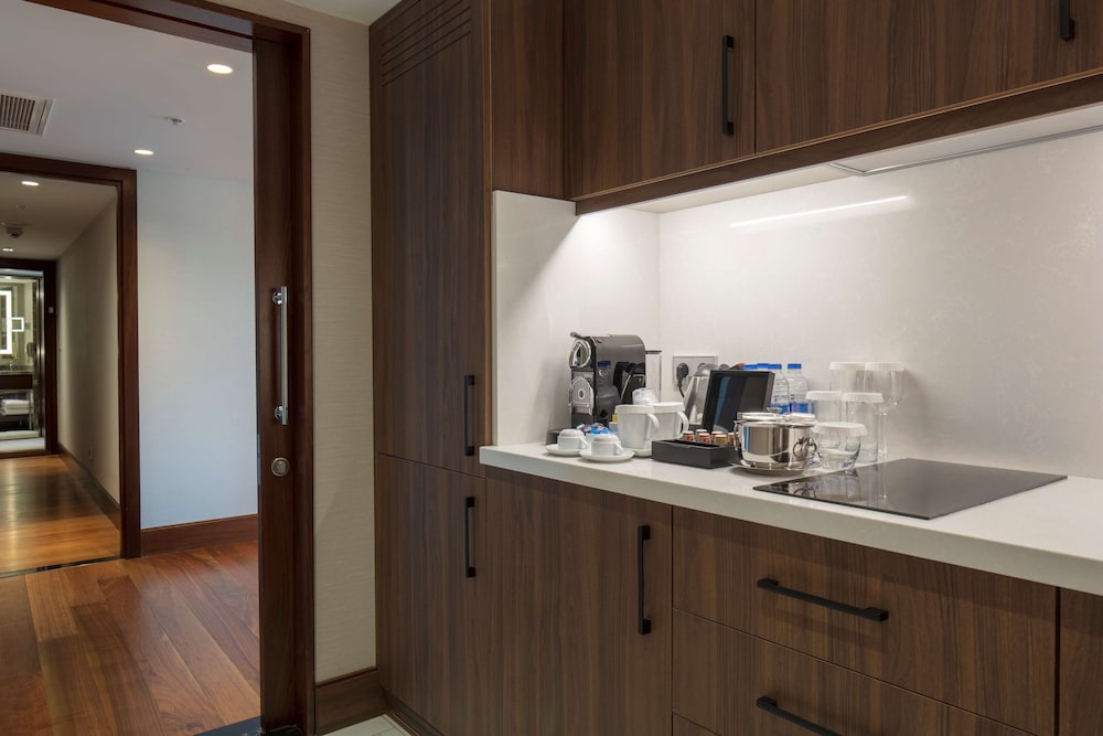 Two Bedroom Deluxe Suite with Kitchen, Bosphorus View