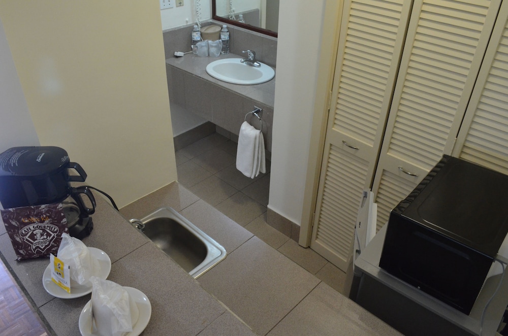 Junior Suite, 2 Double Beds - Photo 4