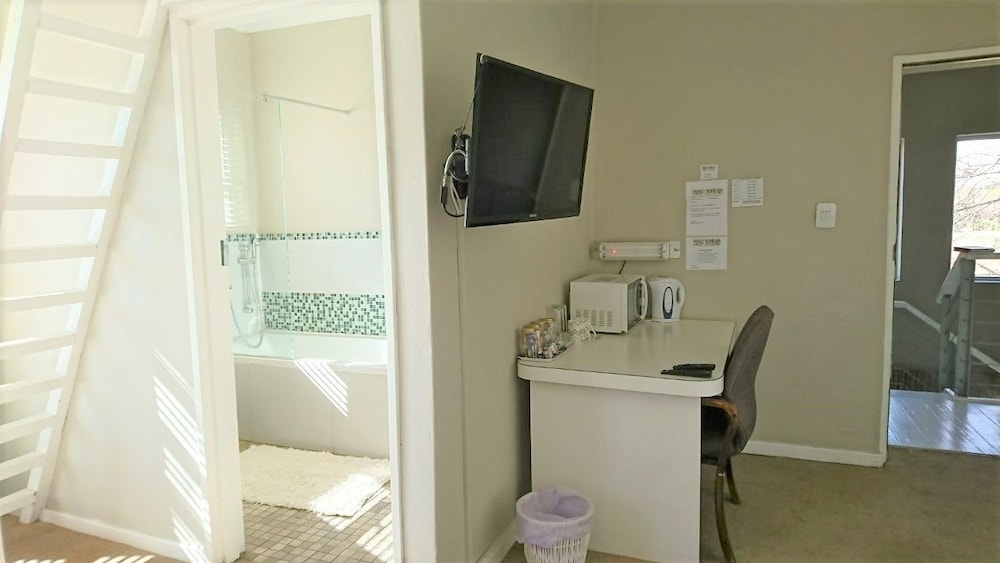 Family Room, Multiple Beds, Non Smoking photo 2