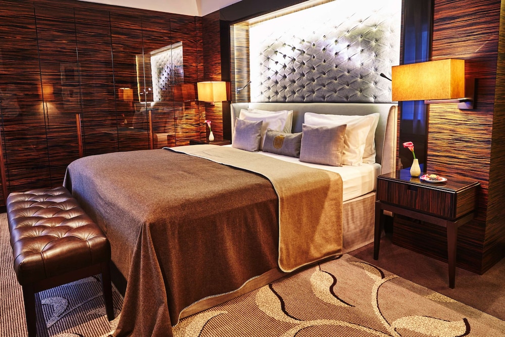 Deluxe Room (Grand) - Photo 1