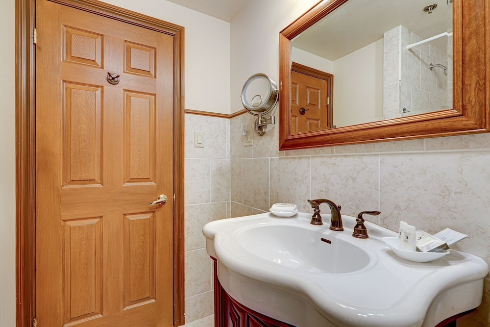 Economy Room, 1 Double Bed, Kitchenette photo 3