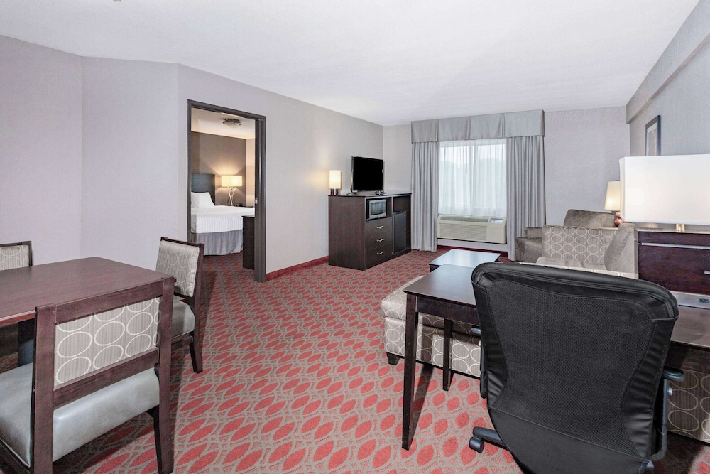 Deluxe Suite, 1 Bedroom, Non Smoking - Photo 2