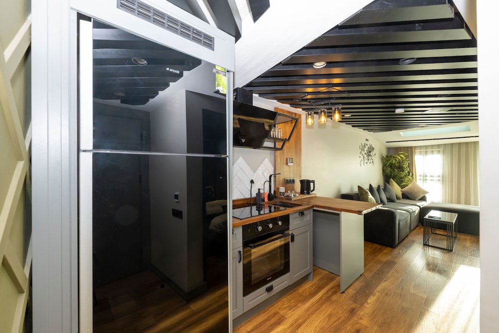 Family Suite (Accessible via 1 flight of stairs) photo 3