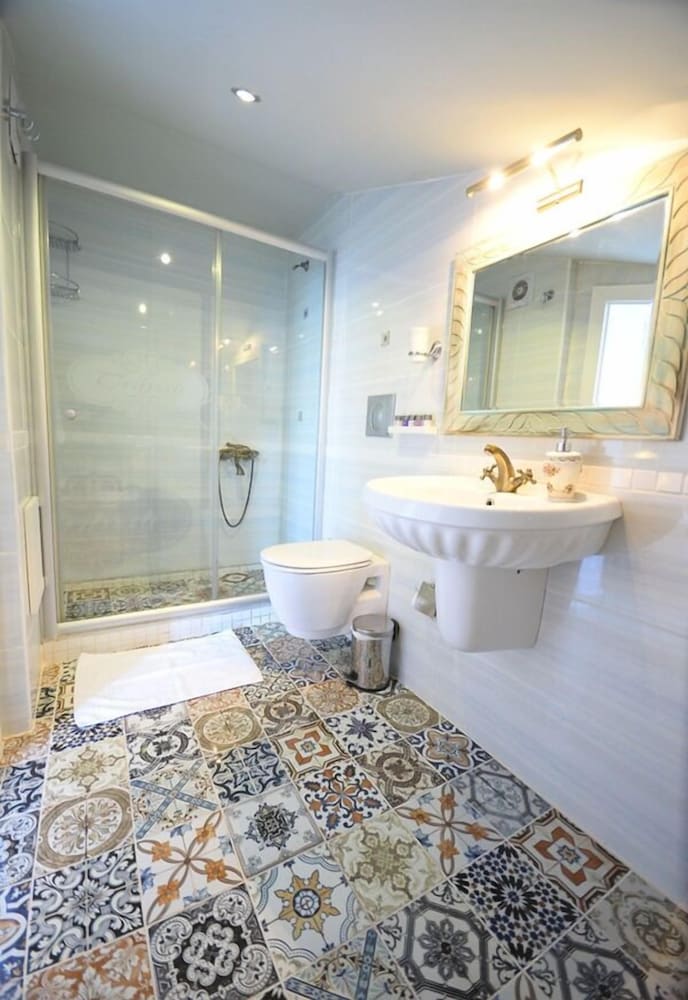 Standard Double or Twin Room photo 3
