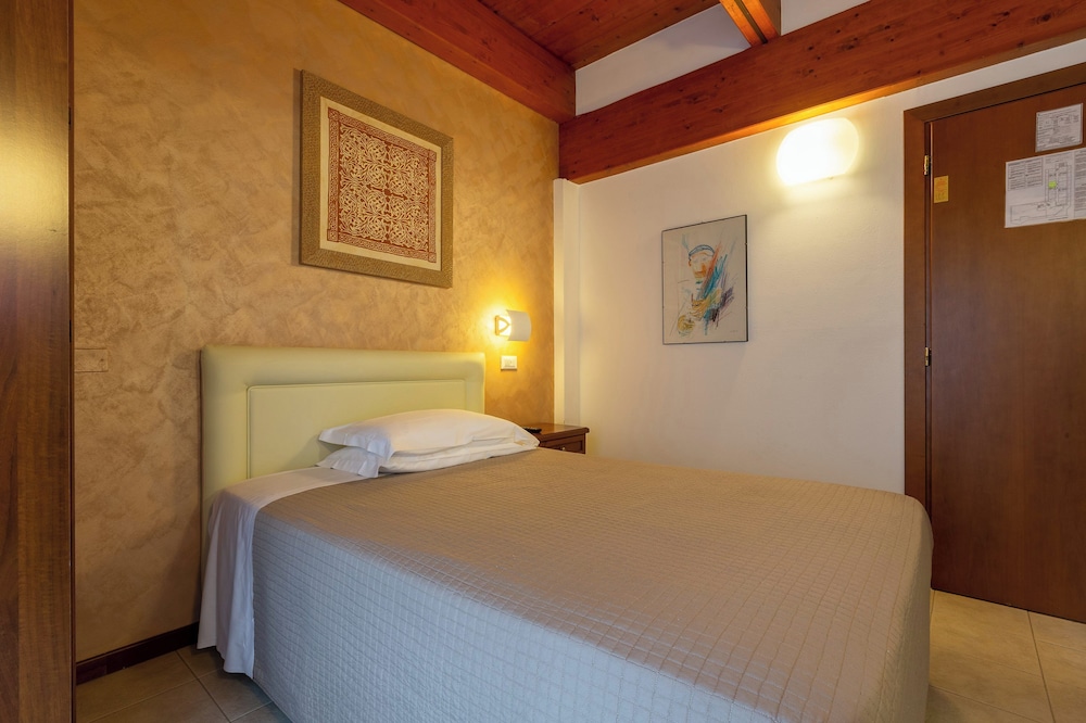 Superior Single Room, 1 Bedroom, Balcony photo 3