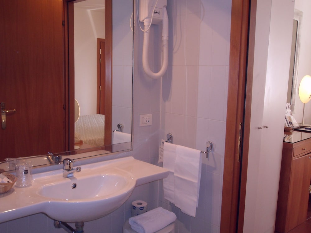 Classic Double Room photo 3