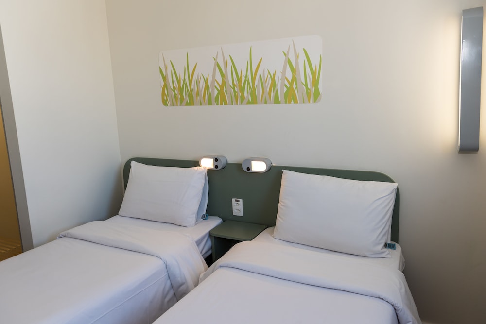 Superior Room, 2 Twin Beds photo 3