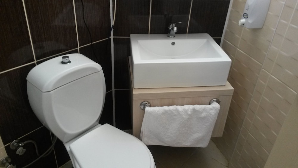 Standard Double or Twin Room photo 3