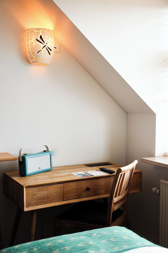 Twin Room - Photo 4