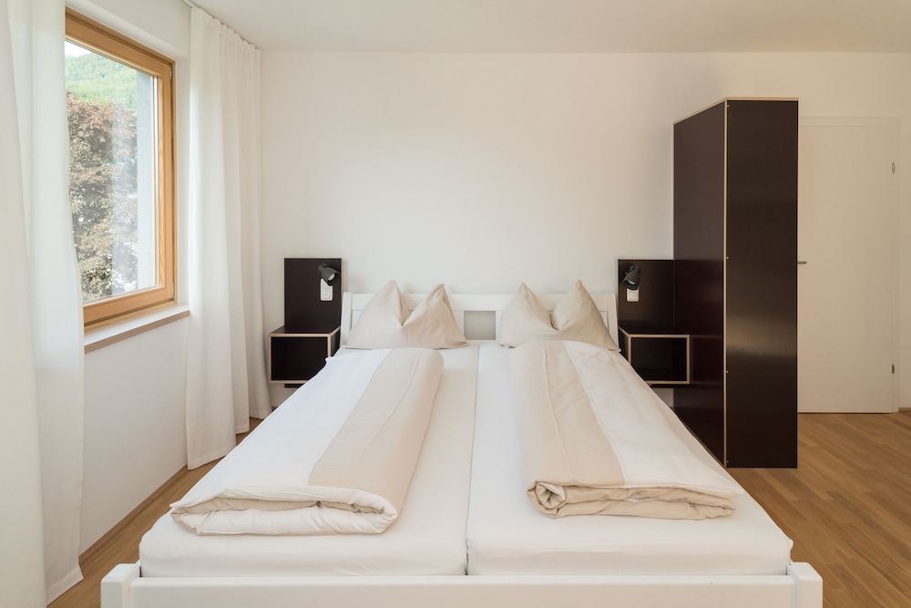 Family Apartment, 1 Queen Bed, Balcony, Garden Area photo 3
