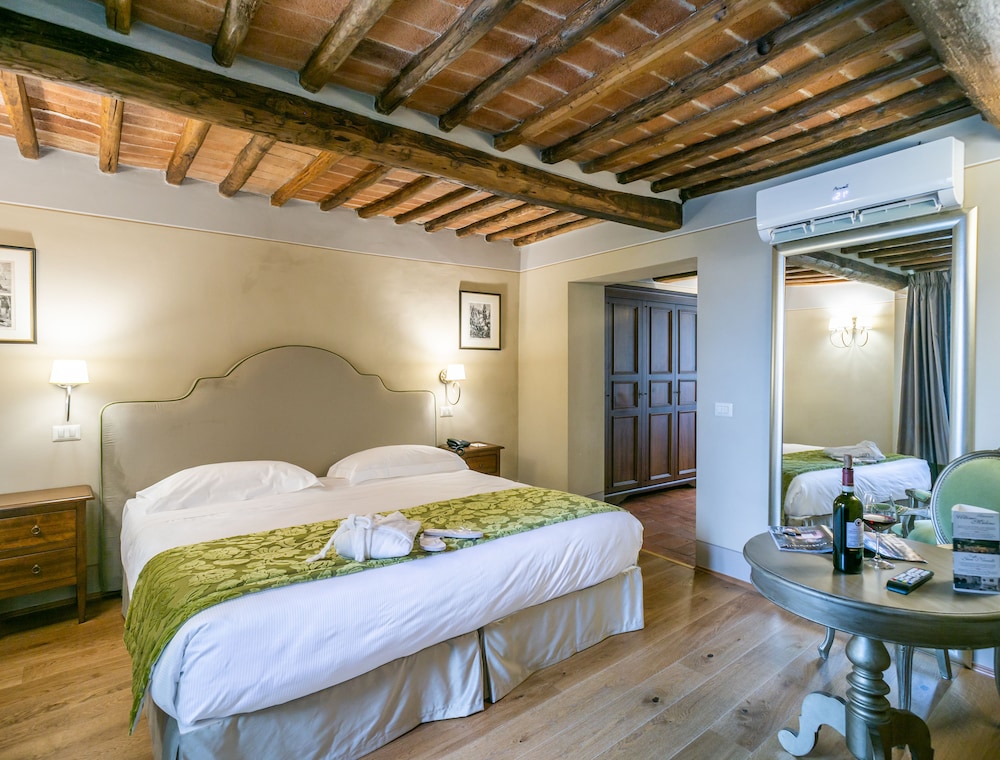 Deluxe Room - Photo 4