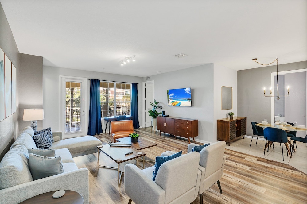Deluxe Condo, 3 Bedrooms, Non Smoking