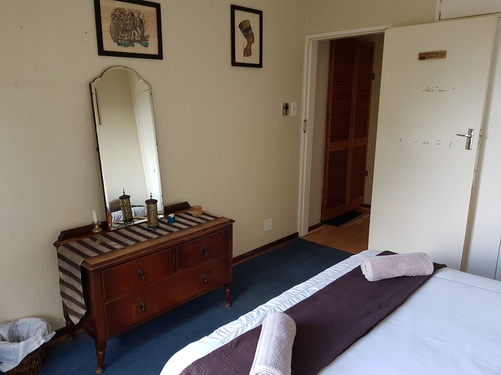 Ibis Room photo 1