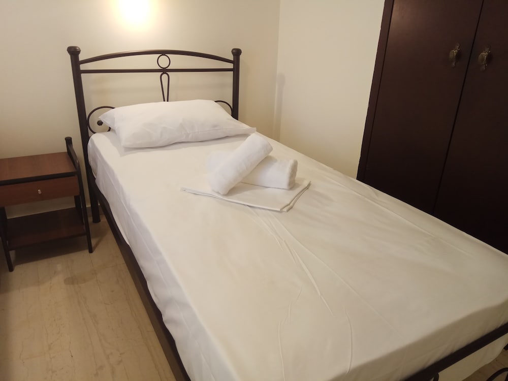 Basic Single Room