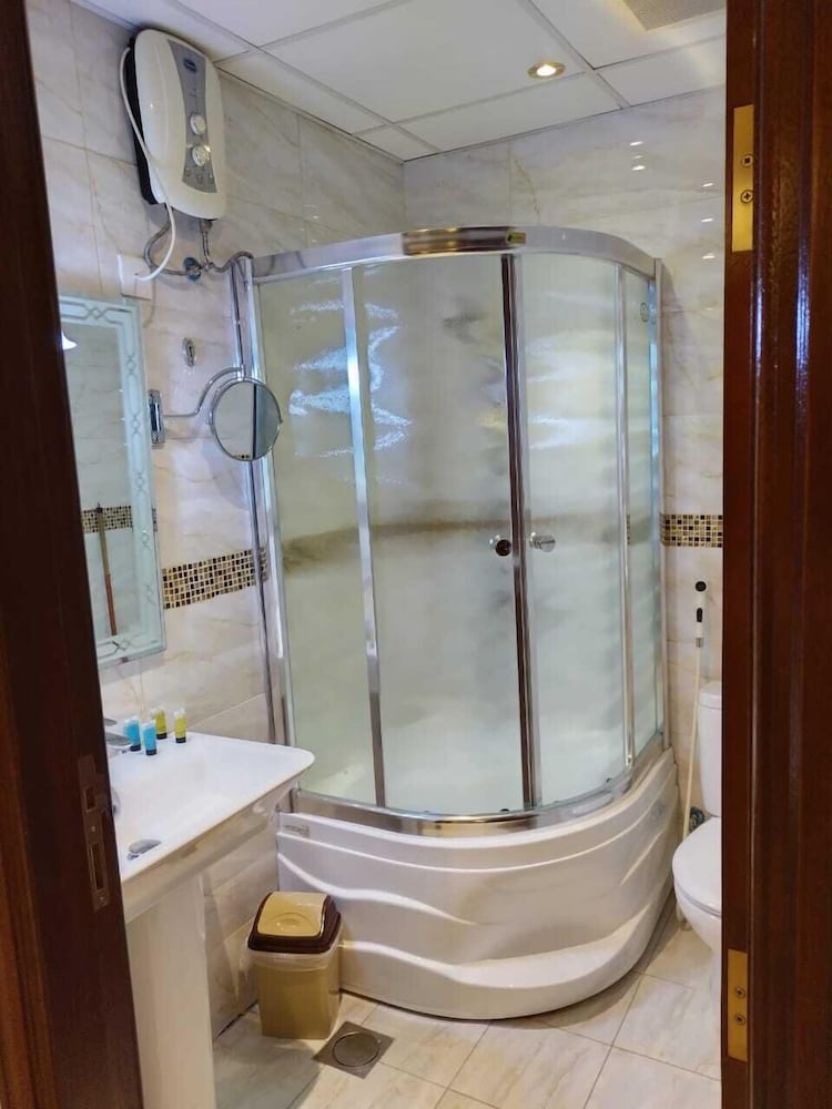 Deluxe Double Room - Photo 16