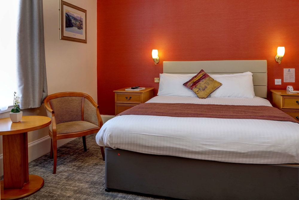 Standard Room, 1 King Bed, Non Smoking photo 1