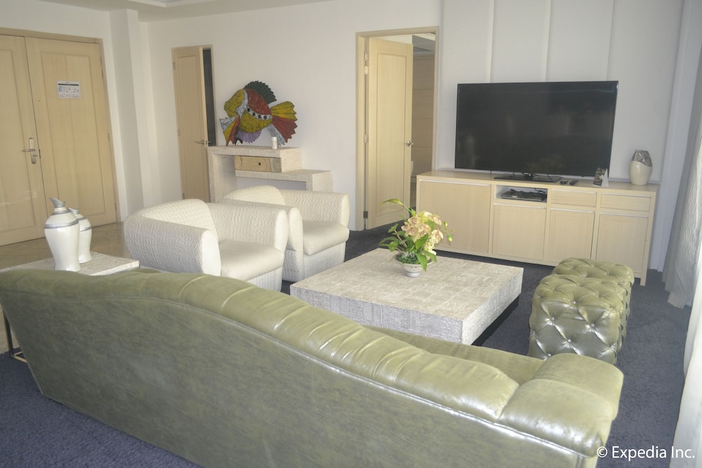 Penthouse, 1 King Bed photo 1