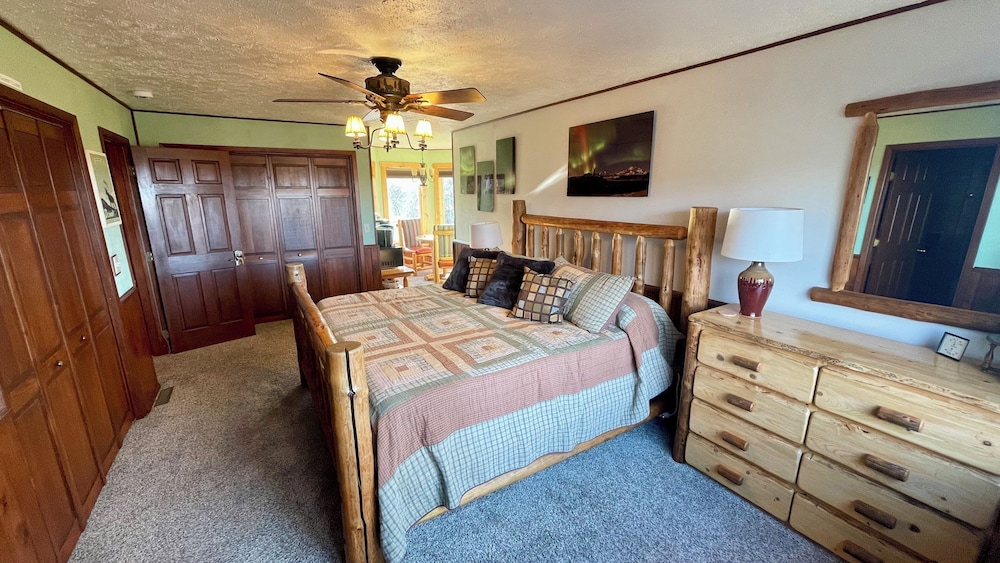 Denali Suite photo 2