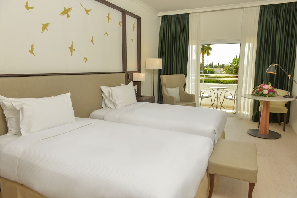 Executive Twin Room - Photo 1