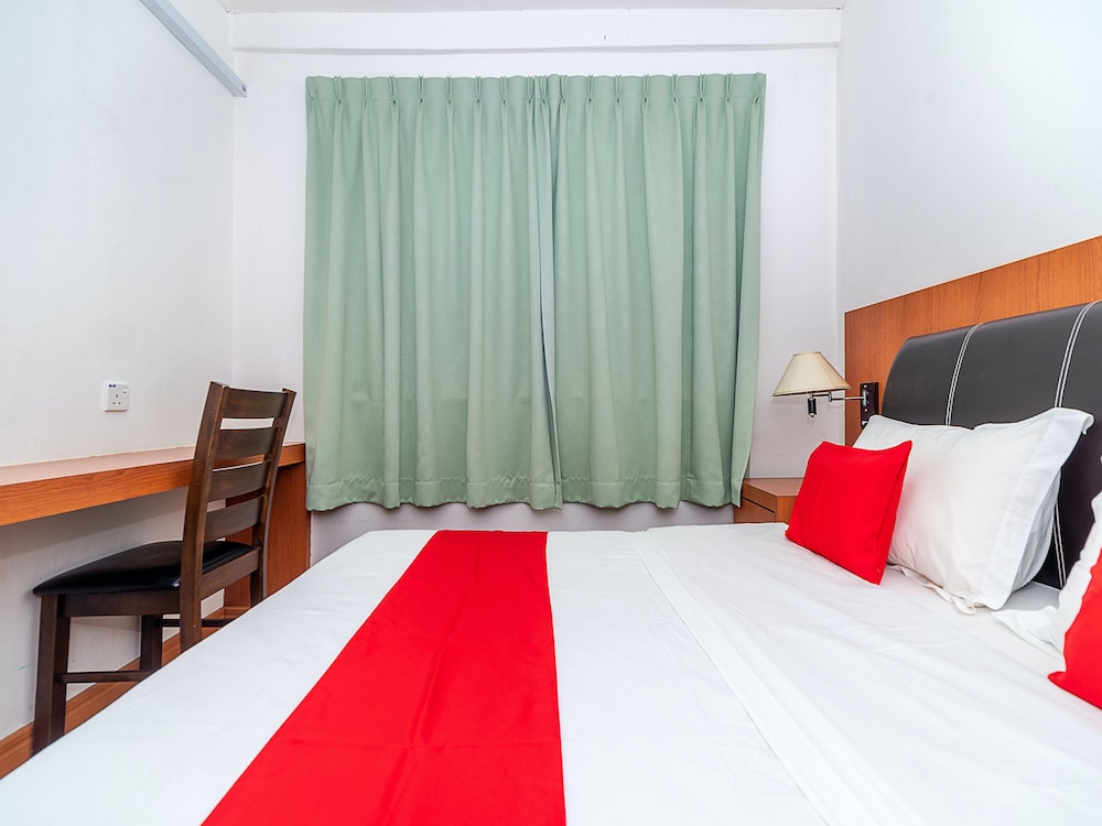 Deluxe Suite - Photo 3