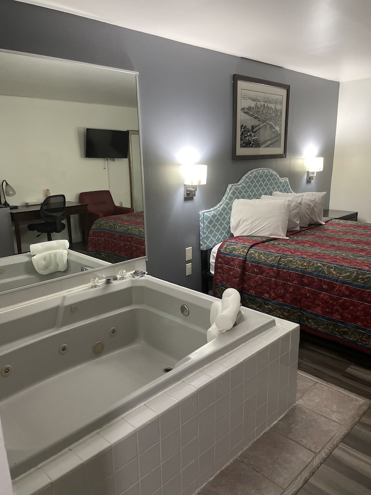 Standard Studio Suite photo 3