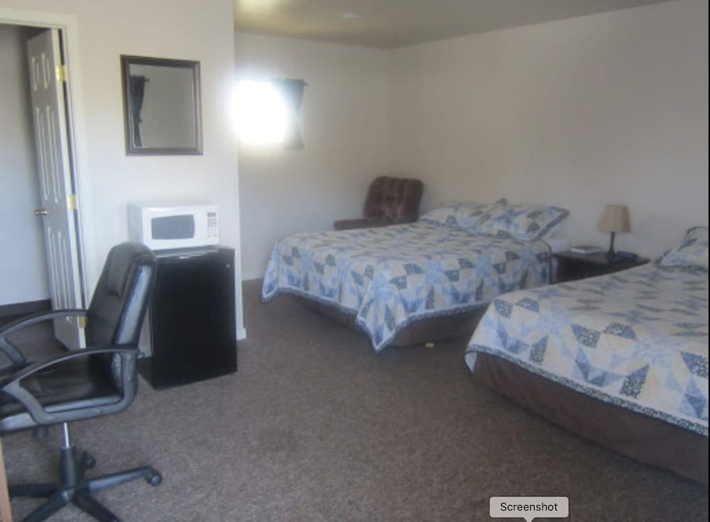 Deluxe Double Room, 2 Queen Beds photo 1