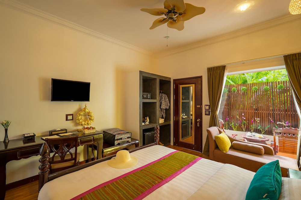 Ground Floor Queen Room photo 1