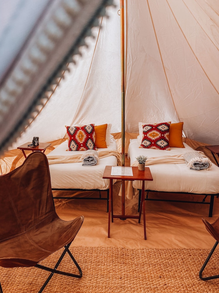 Twin Tent With Shared Bathroom photo 1