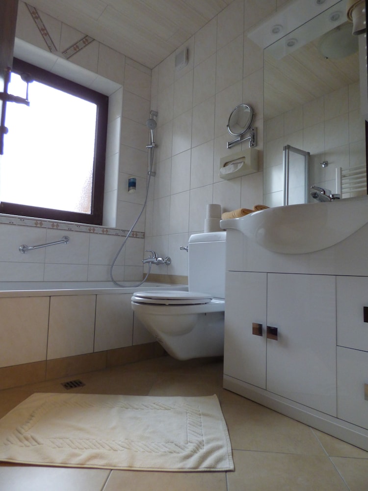 Double Room, Balcony, Mountain View photo 3
