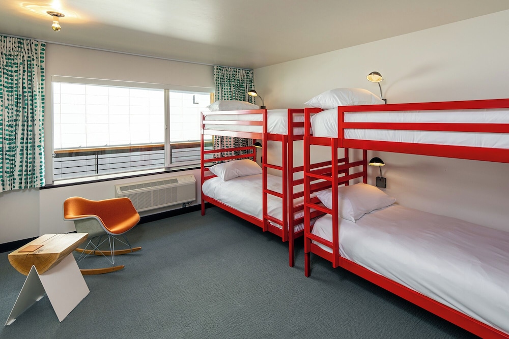 Room (Bunk + Bunk) photo 2