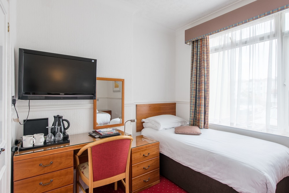 Classic Triple Room (for 3) photo 3