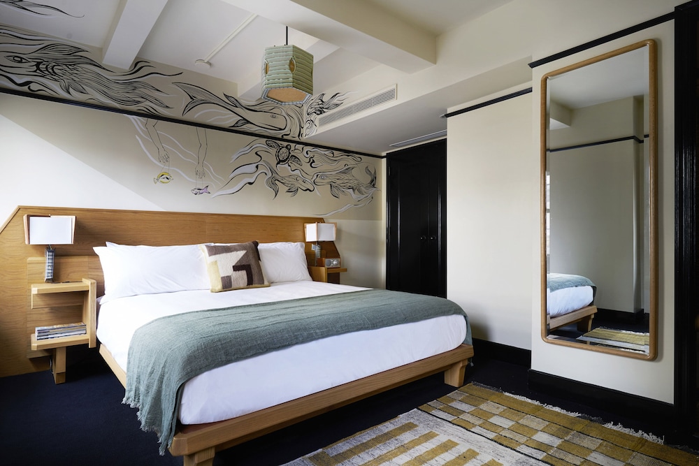 Gallery Suite