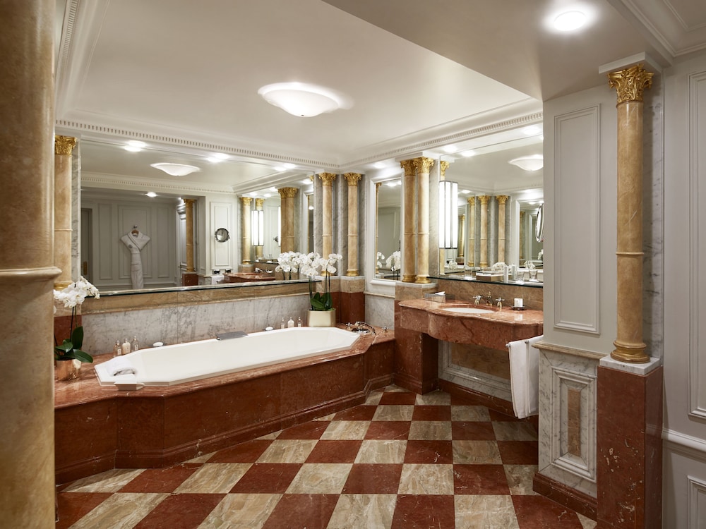 Royal Suite