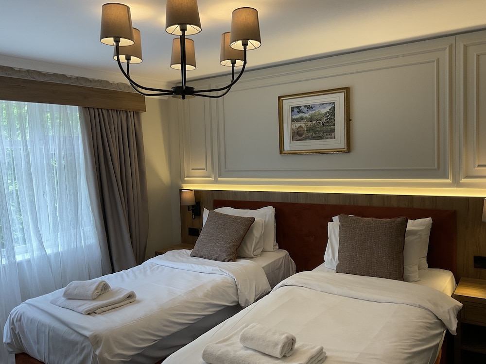 Standard Twin Room, 2 Twin Beds - Photo 1