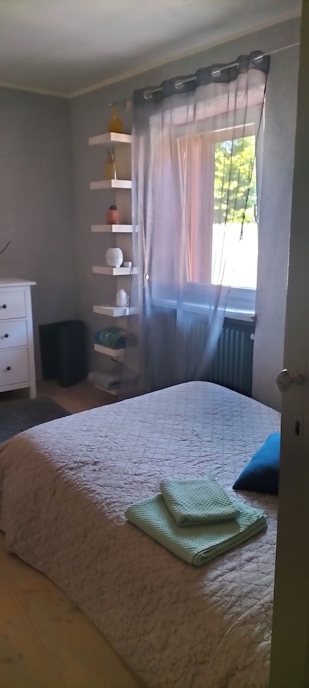 UPSTAIRS photo 2