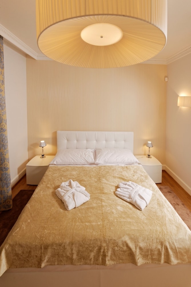 Comfort Suite, 1 Bedroom, Lake View photo 2