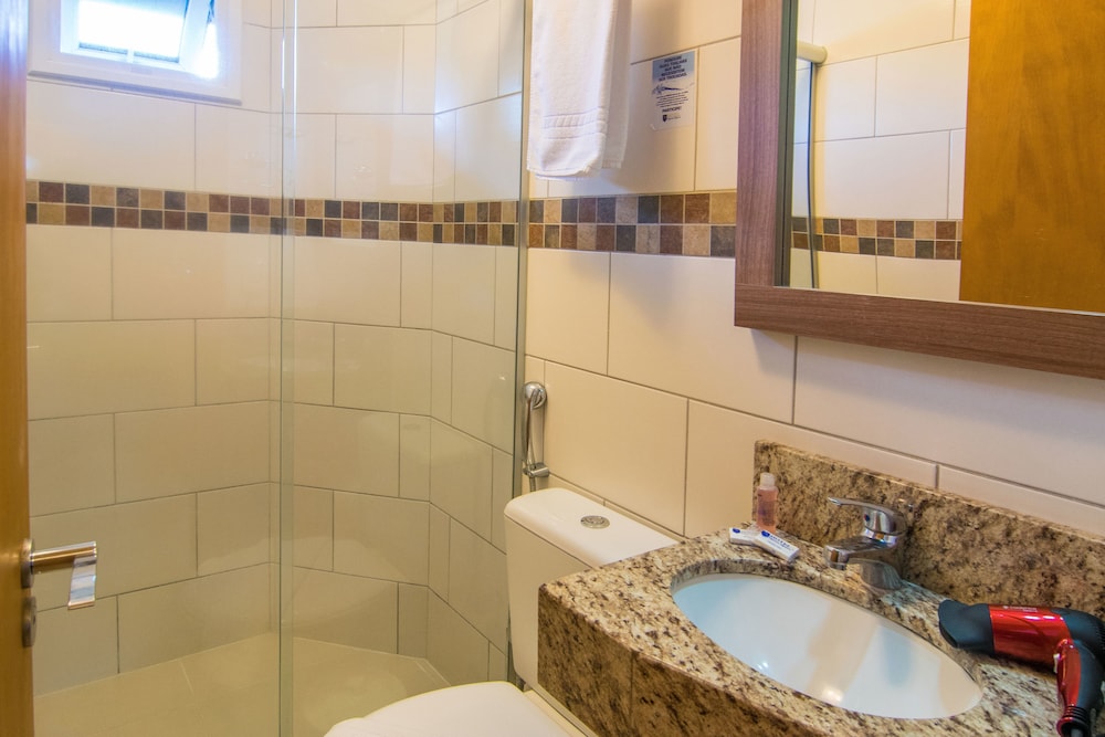 Standard Room thumbnail 6