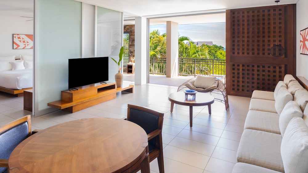 Suite, 1 Bedroom, Club Lounge Access photo 5