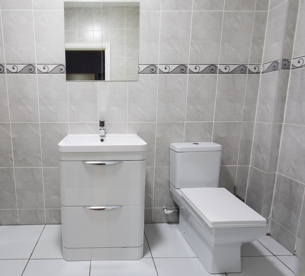 Double Room, Ensuite - Photo 5