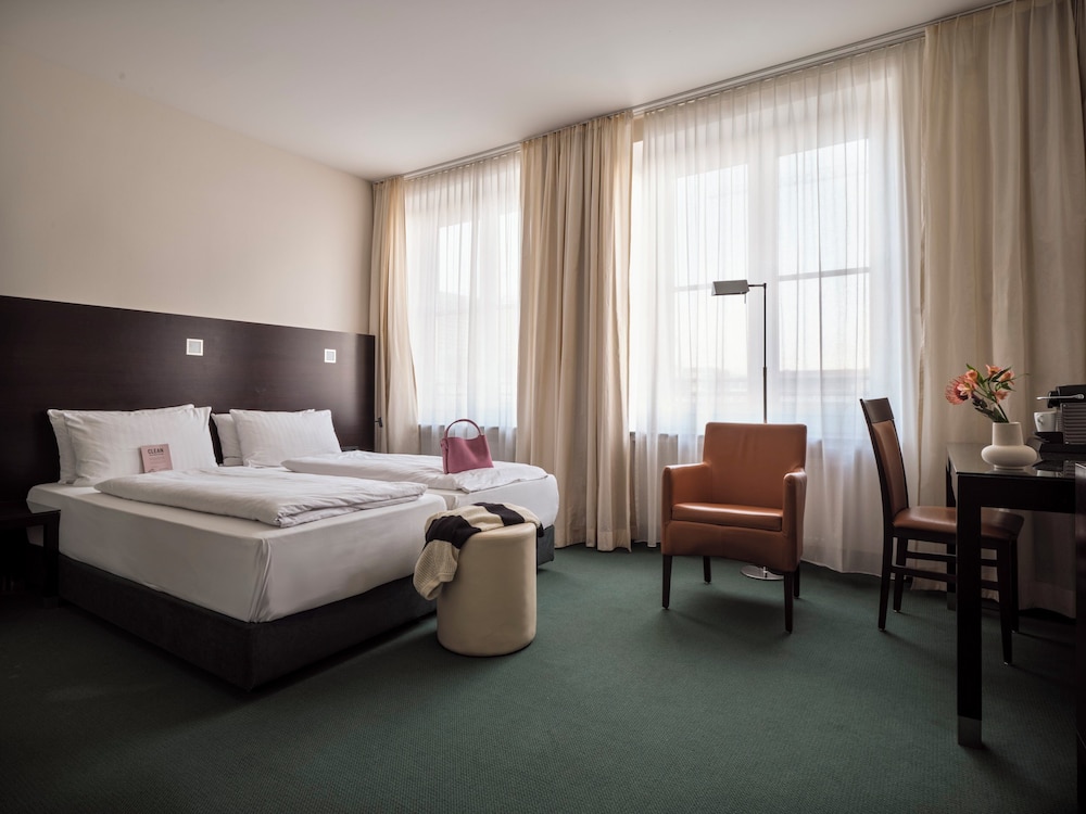 Superior Twin Room (Plus) photo 1