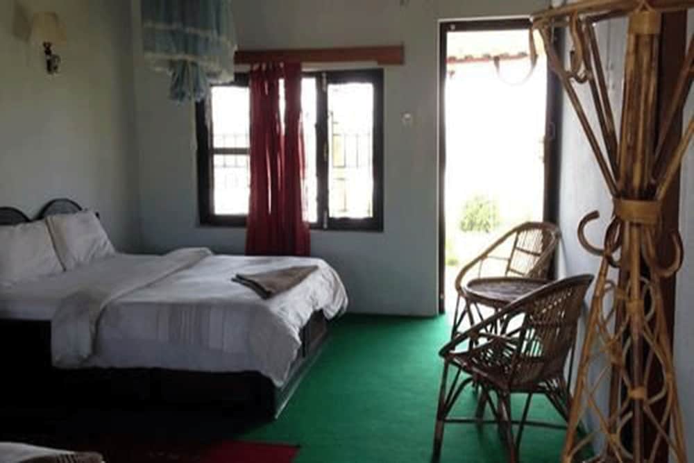 Deluxe Double Room, River View
