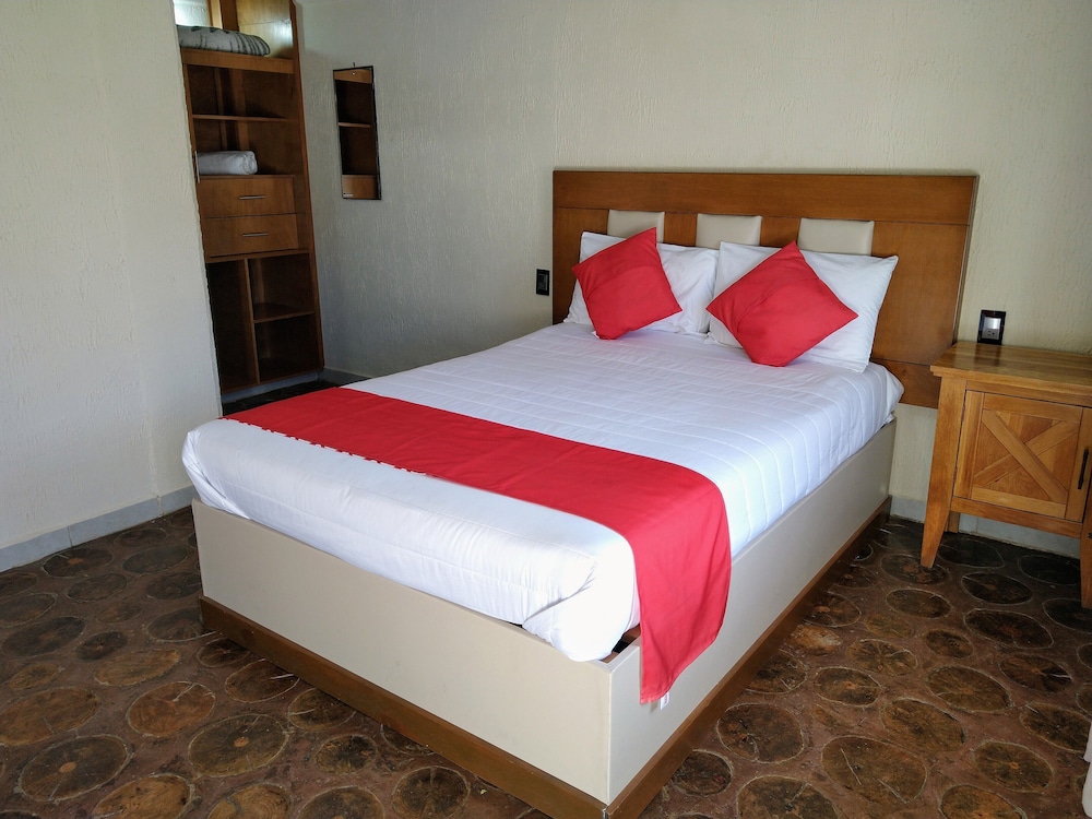 Basic Room, 1 Double Bed photo 2