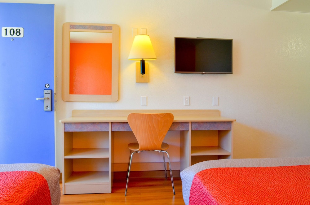 Deluxe Room, 2 Double Beds, Non Smoking, Refrigerator photo 2