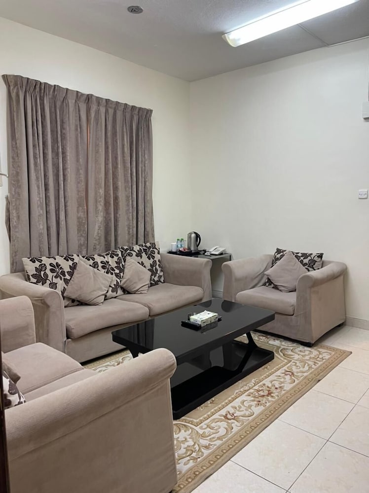 Apartment, 1 Bedroom, Kitchenette photo 2