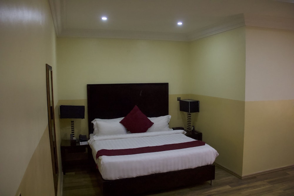 Sapphire Suite