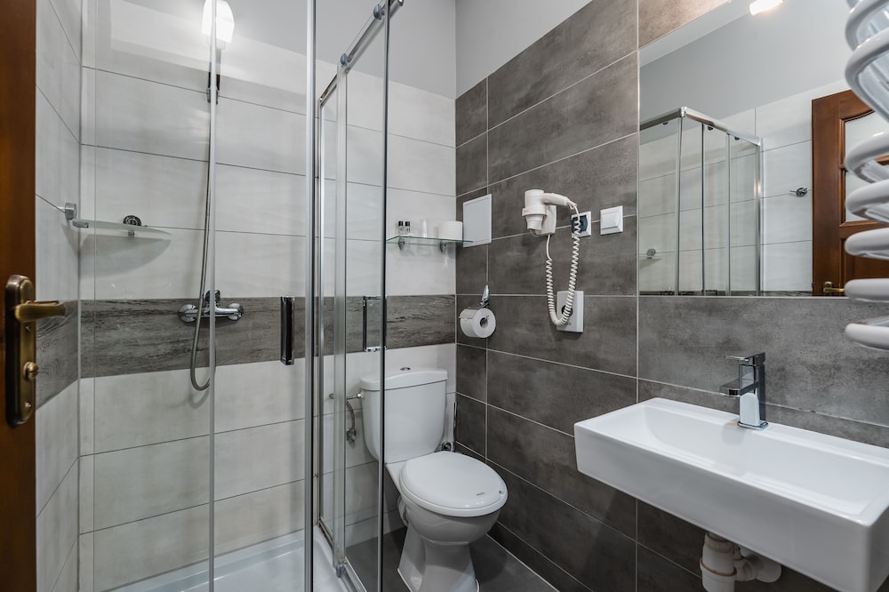 Grand Studio, 2 Bedrooms (for 4 people) photo 2