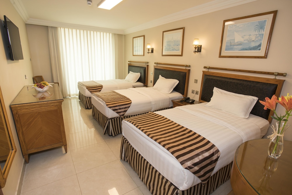 Triple Room, Balcony photo 1