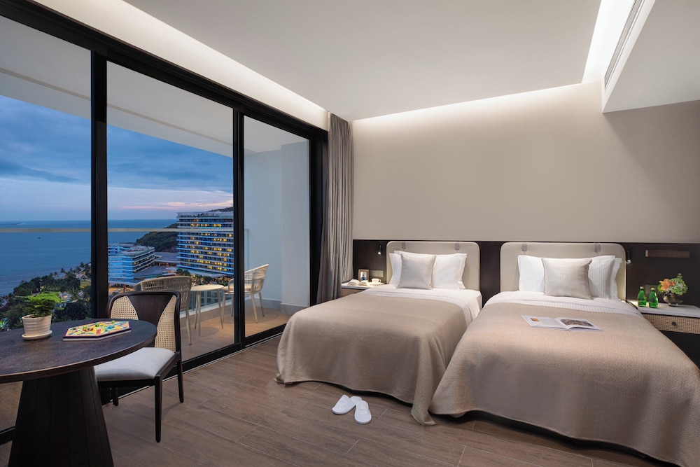 Premier Studio, Sea View (with View) photo 3