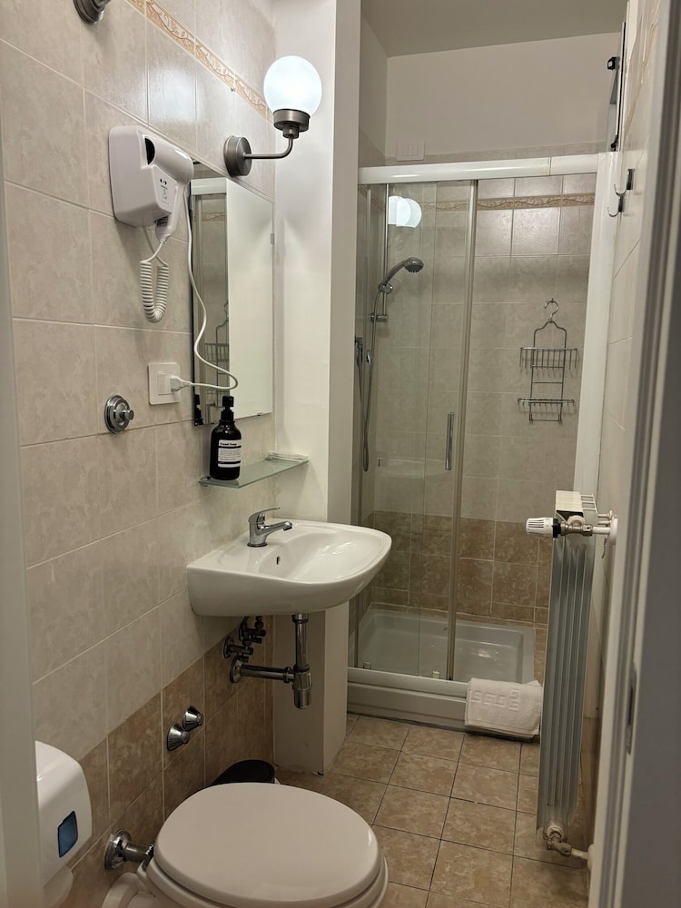 Superior Double or Twin Room photo 3