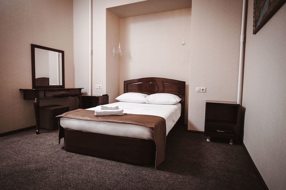 Economy Double Room photo 1